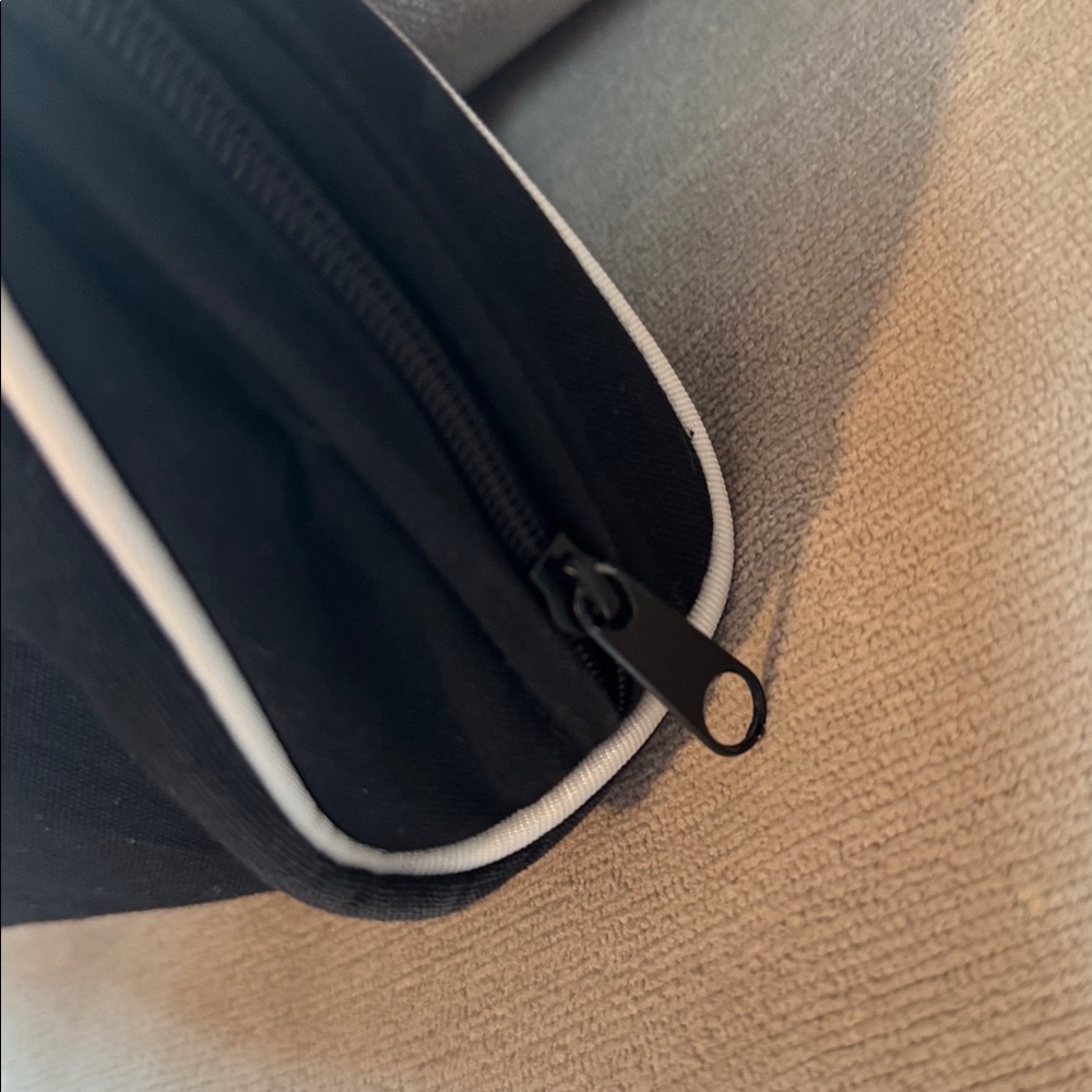 CHANEL Logo Cosmetic Pouch Make Up Bag - Picture 7 of 11